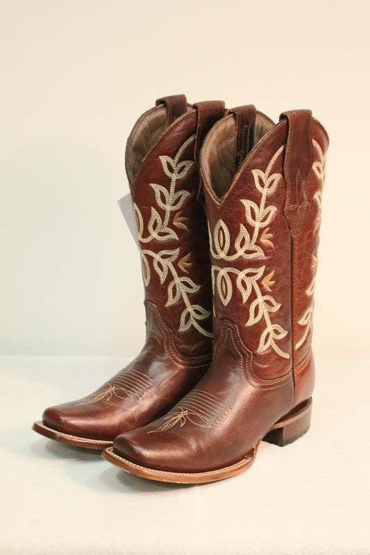 Cognac Embroidery by Corral